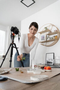 Celina Zeiler beim Fotografieren