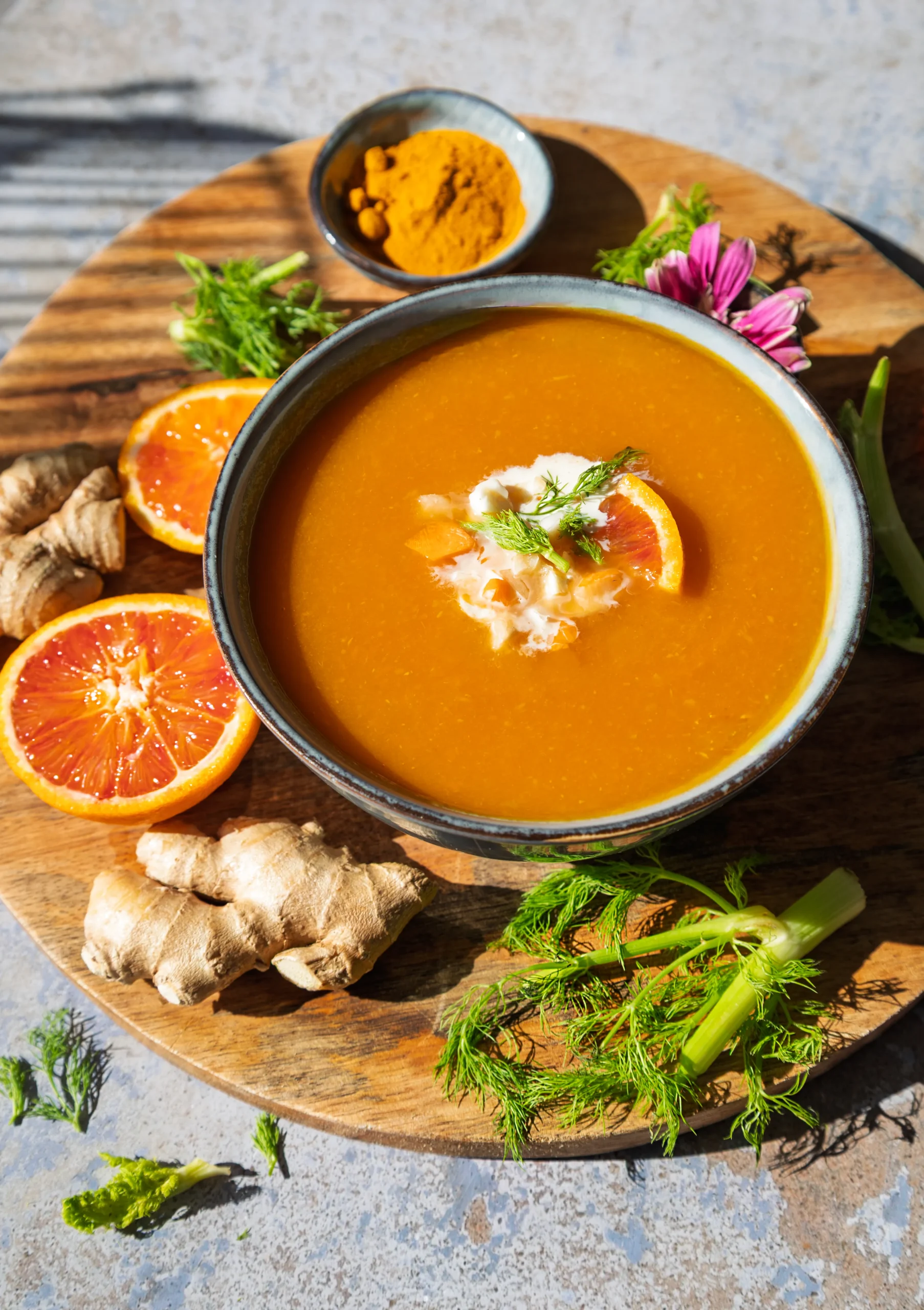 Immun Booster Suppe mit Karotte, Blutorangensaft, Kurkuma, Ingwer